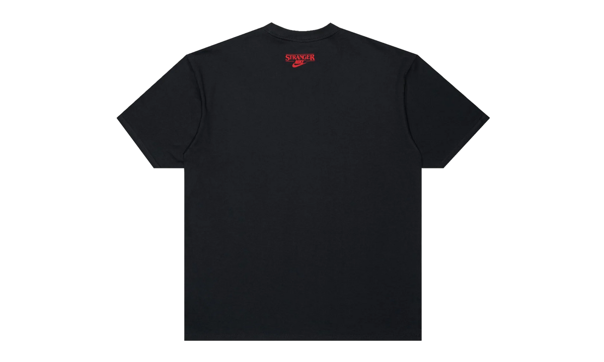 Stranger Things Max90 T-Shirt "Off Noir / University Red" IX2205 045