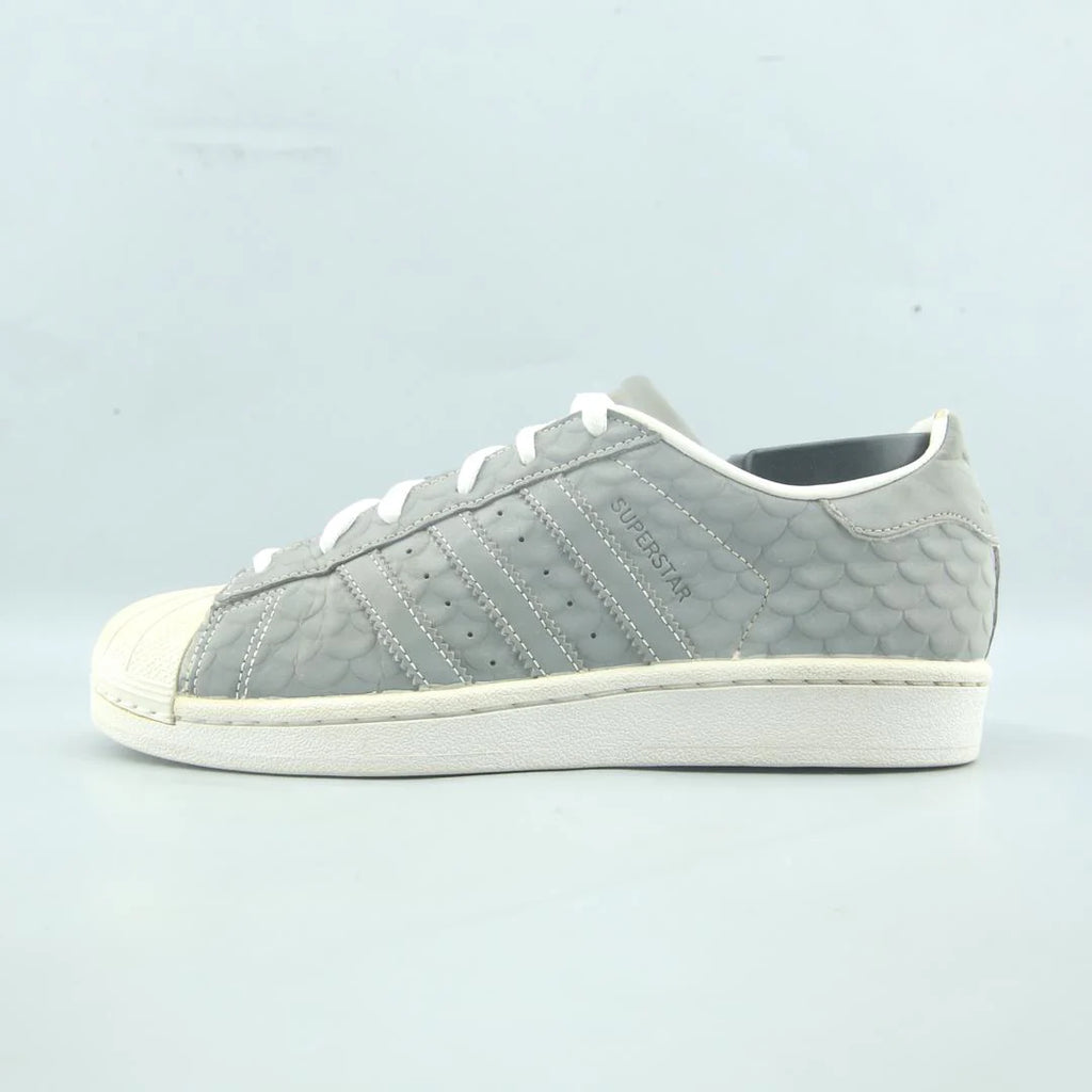 SUPERSTAR