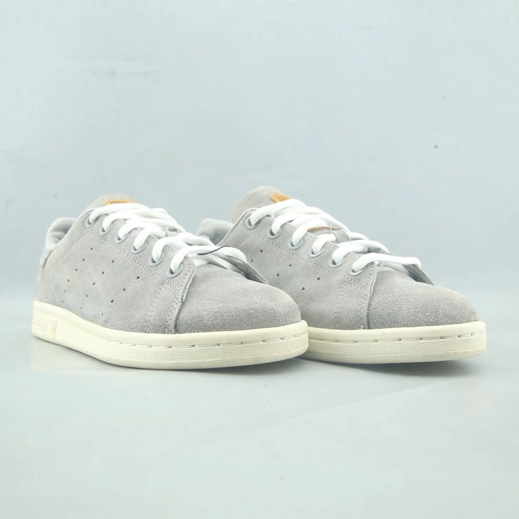 STAN SMITH
