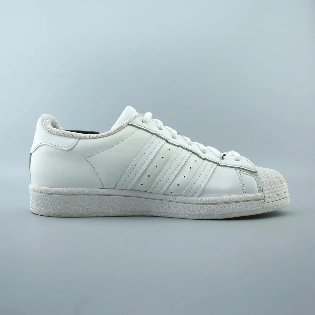 SUPERSTAR