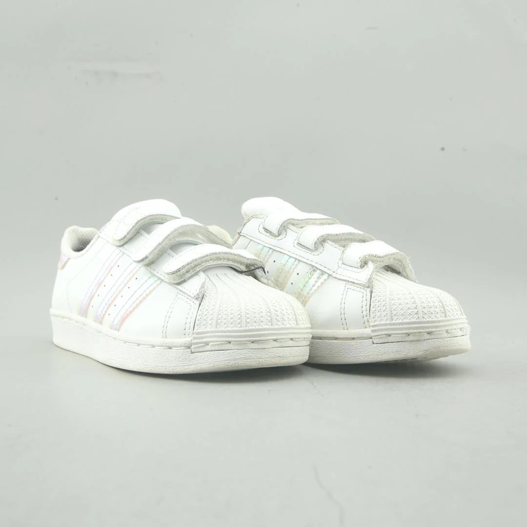 SUPERSTAR