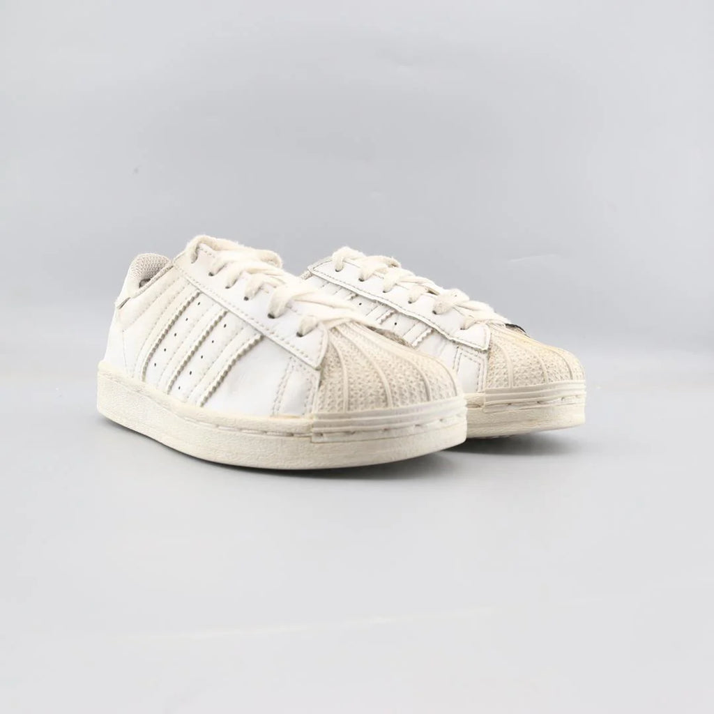 SUPERSTAR