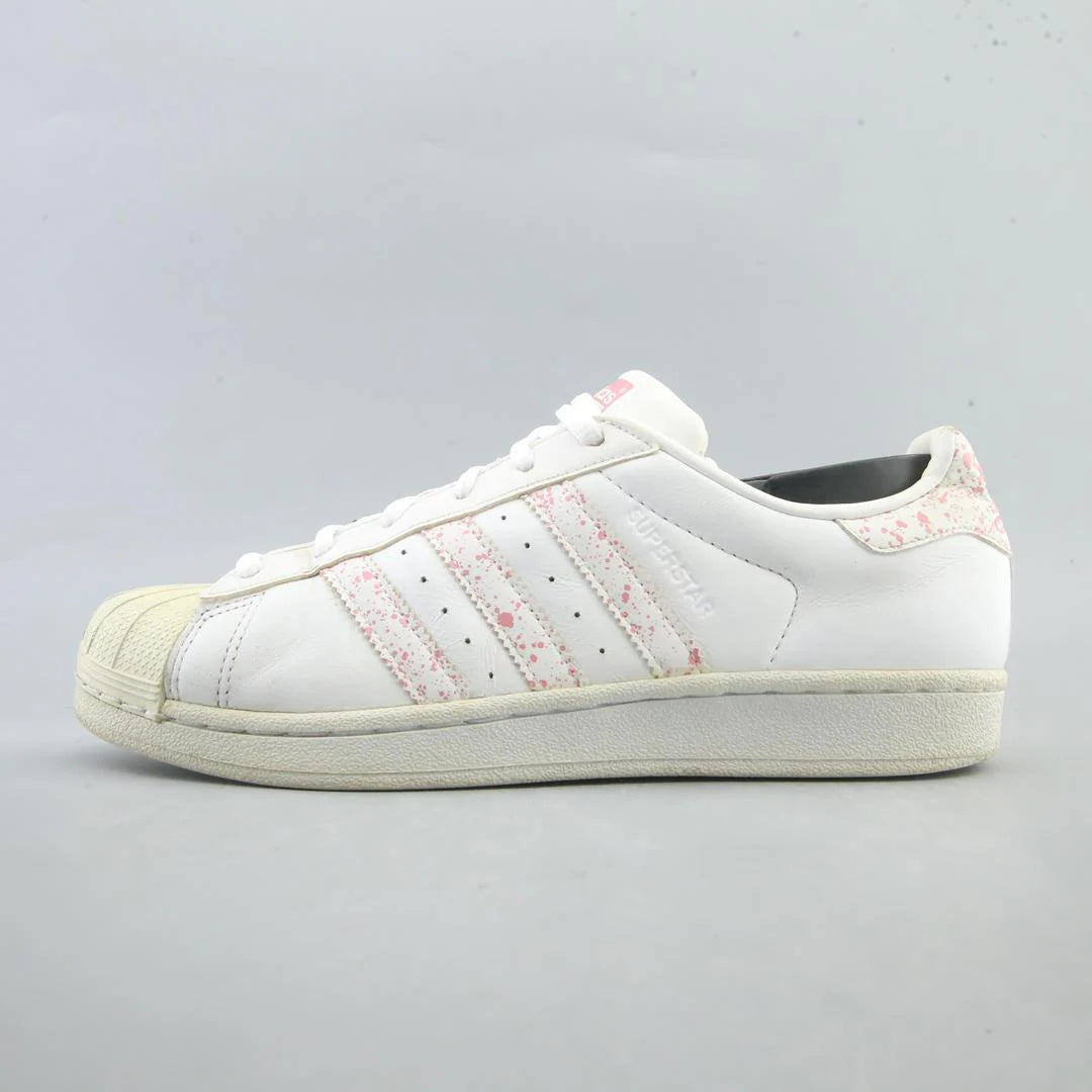 SUPERSTAR