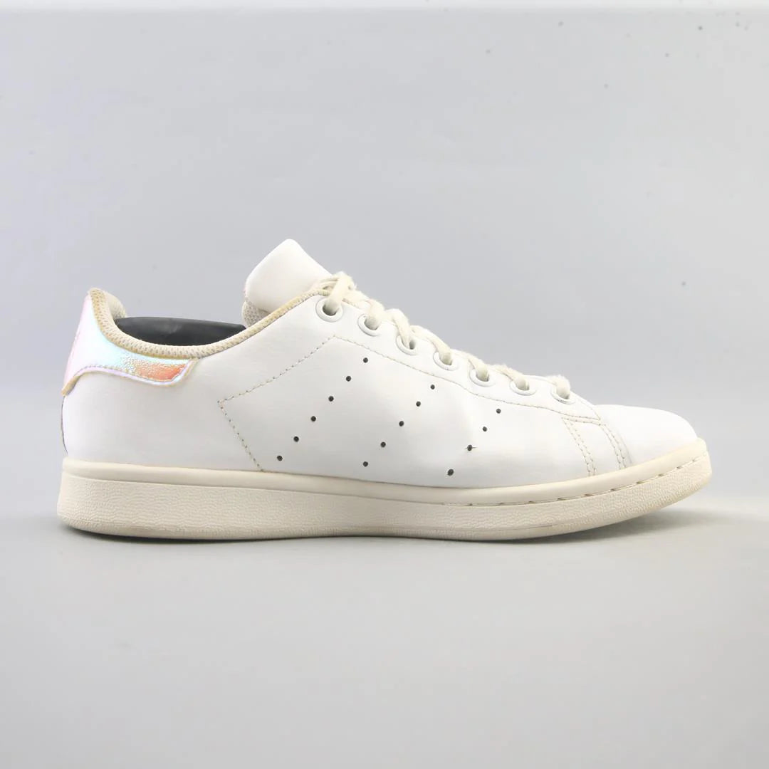 STAN SMITH