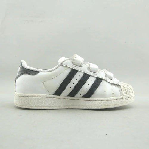 SUPERSTAR