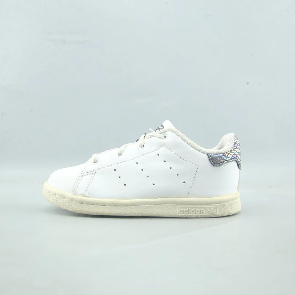 STAN SMITH