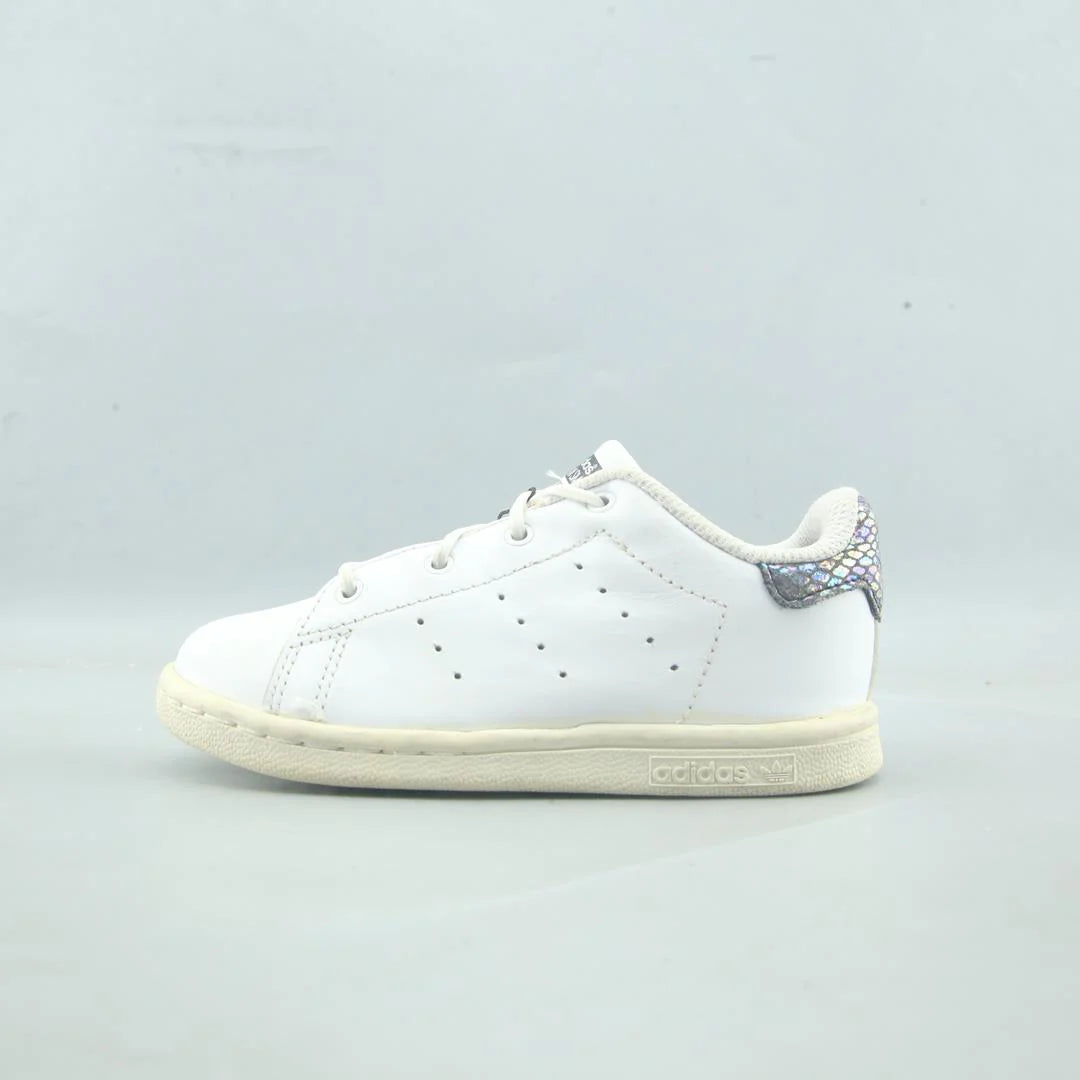 STAN SMITH