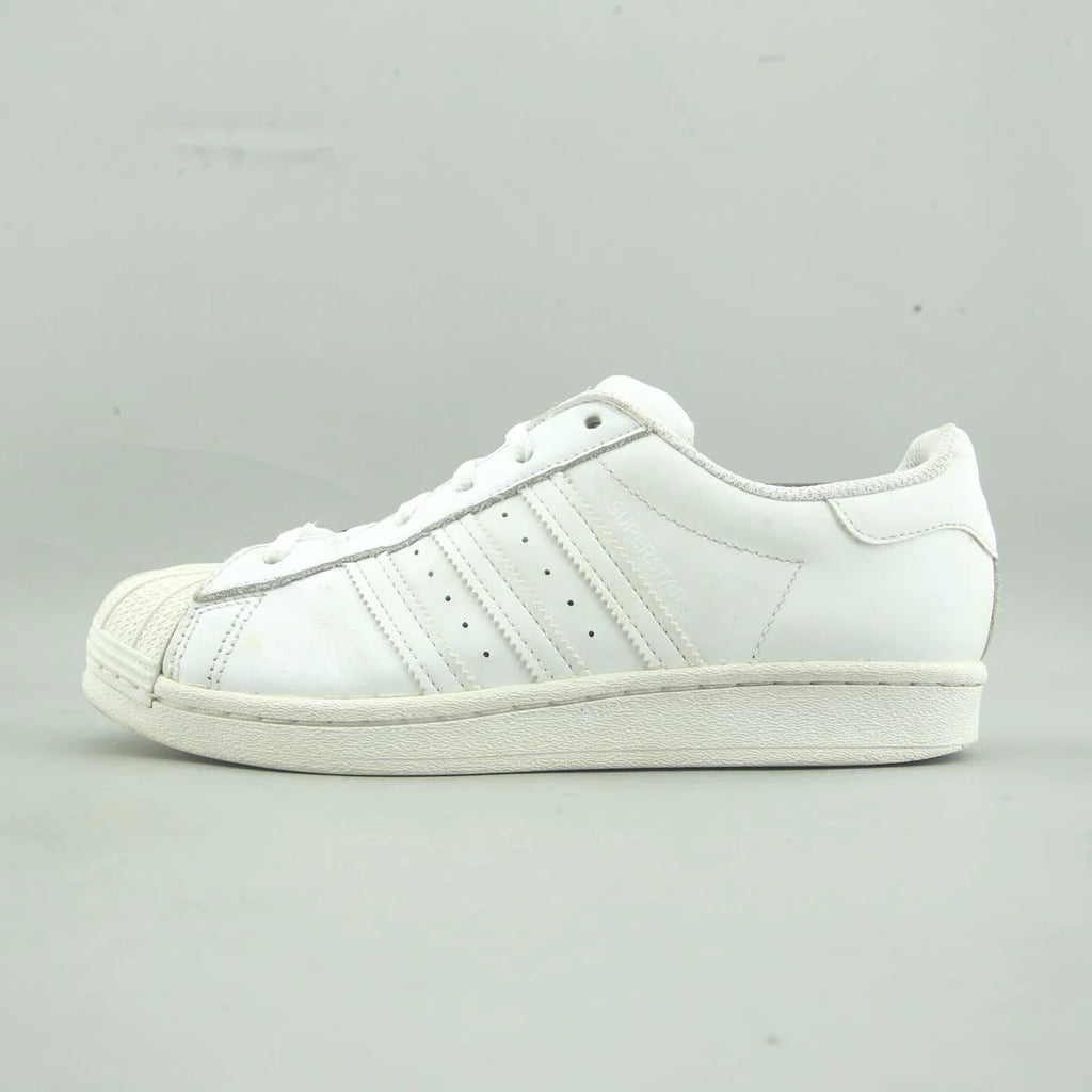 SUPERSTAR