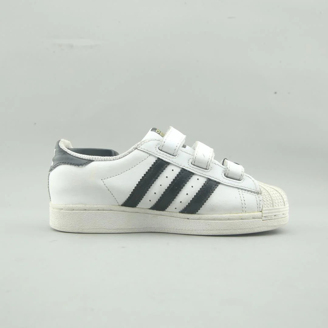 SUPERSTAR