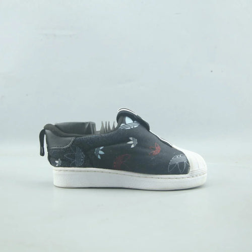 SUPERSTAR
