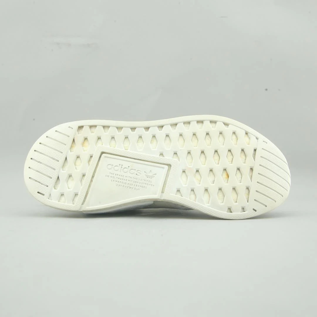 NMD R2