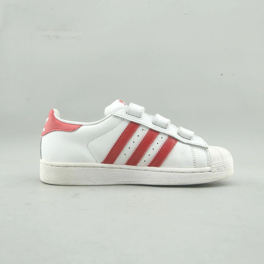 SUPERSTAR
