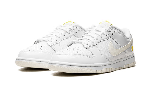 DUNK LO MNS WMNS"Yellow Heart" FD0803 100