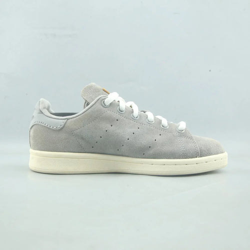 STAN SMITH