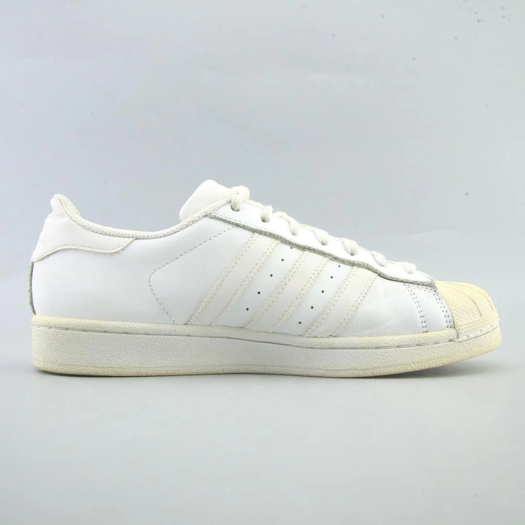 SUPERSTAR