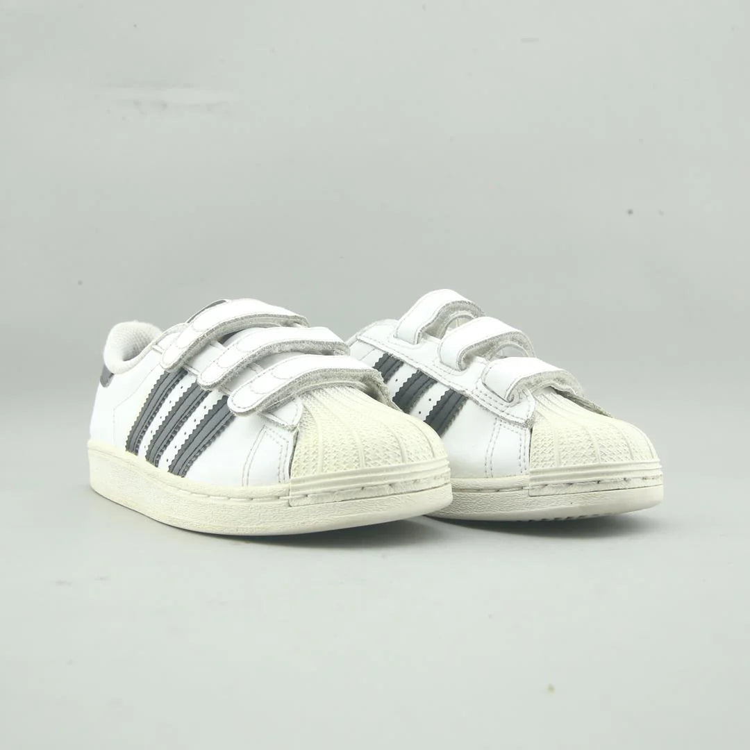 SUPERSTAR