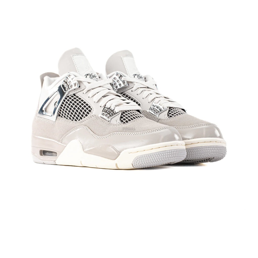 4 Retro 'Frozen Moments' Women's